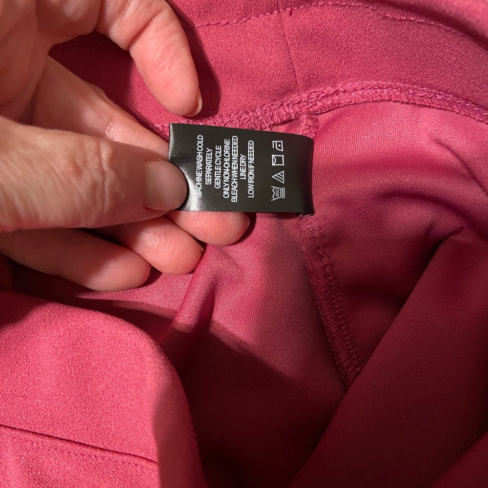 Women’s Tailored Pull-On Pants in Deep Pink - Picture 5 of 8